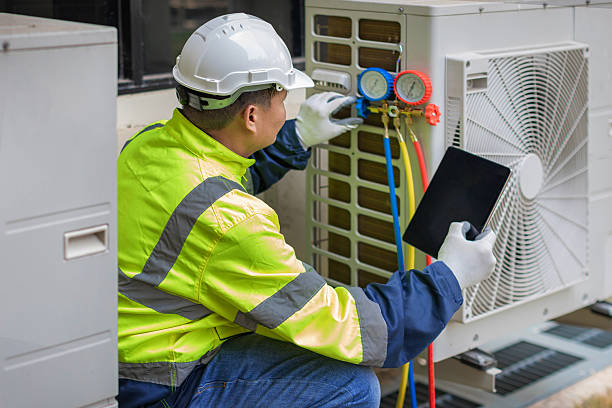 Professional Heat Pump Repair technician working in Yountville, CA